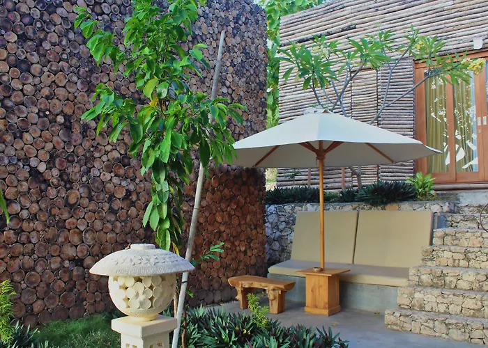 Kabeh Jati Garden & Restaurant Casa de hóspedes 3*