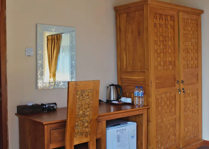 Kabeh Jati Garden & Restaurant Casa de hóspedes 3*