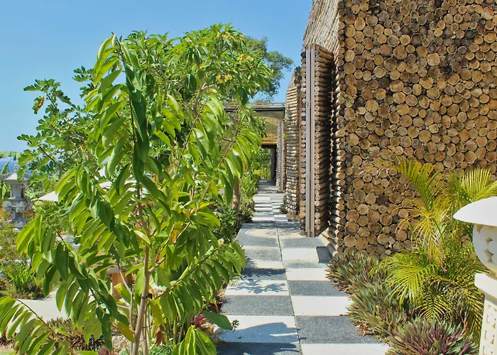 Kabeh Jati Garden & Restaurant Tanglad