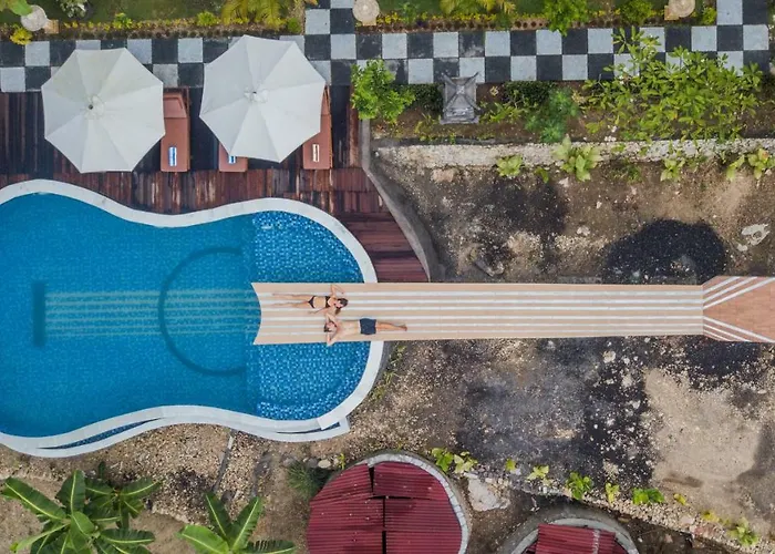 Kabeh Jati Garden & Restaurant Tanglad