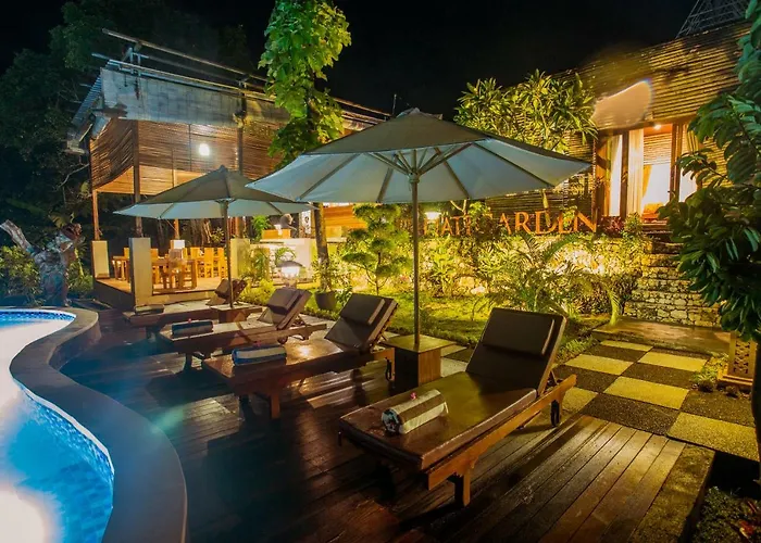 Casa de hóspedes Kabeh Jati Garden & Restaurant Tanglad