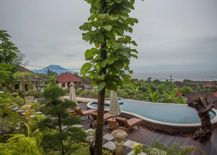 Kabeh Jati Garden & Restaurant 3*